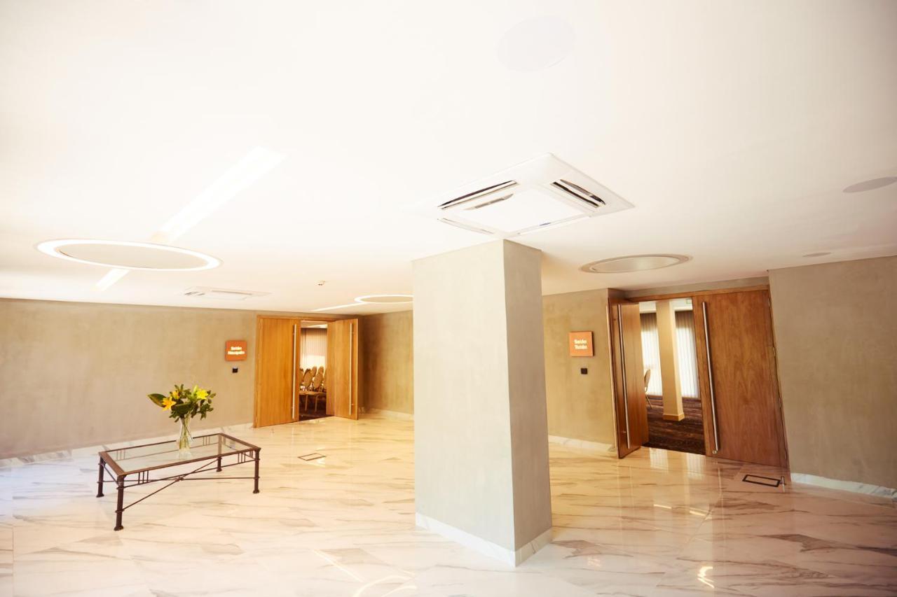 Grand Brizo Comahue Hotel Neuquen Bagian luar foto