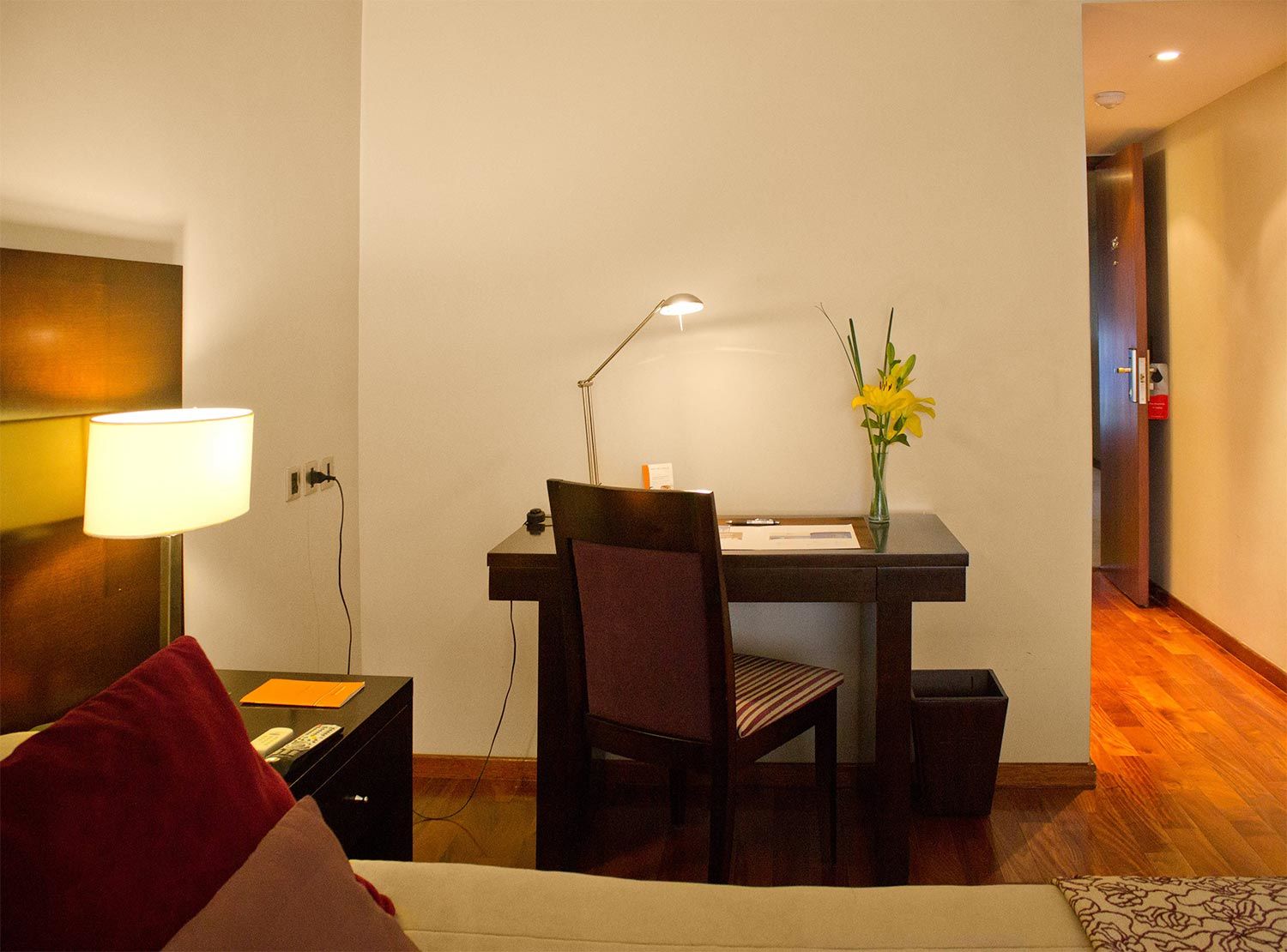 Grand Brizo Comahue Hotel Neuquen Bagian luar foto
